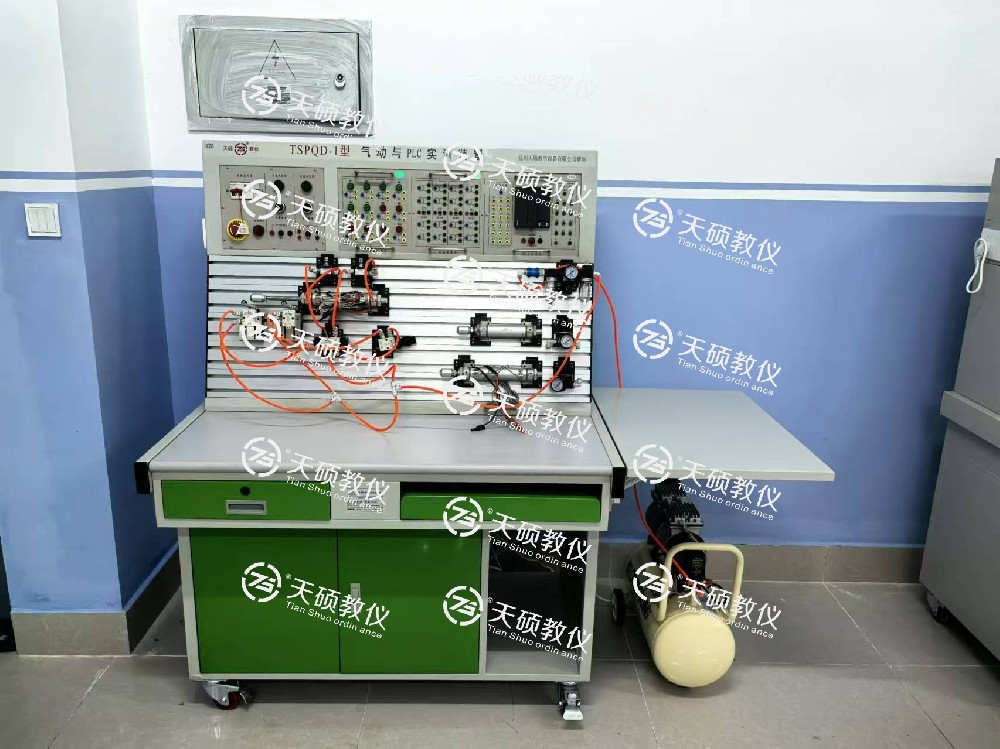 工業(yè)氣動(dòng)實(shí)訓(xùn)室順利安裝、調(diào)試、培訓(xùn)、驗(yàn)收通過(guò)！